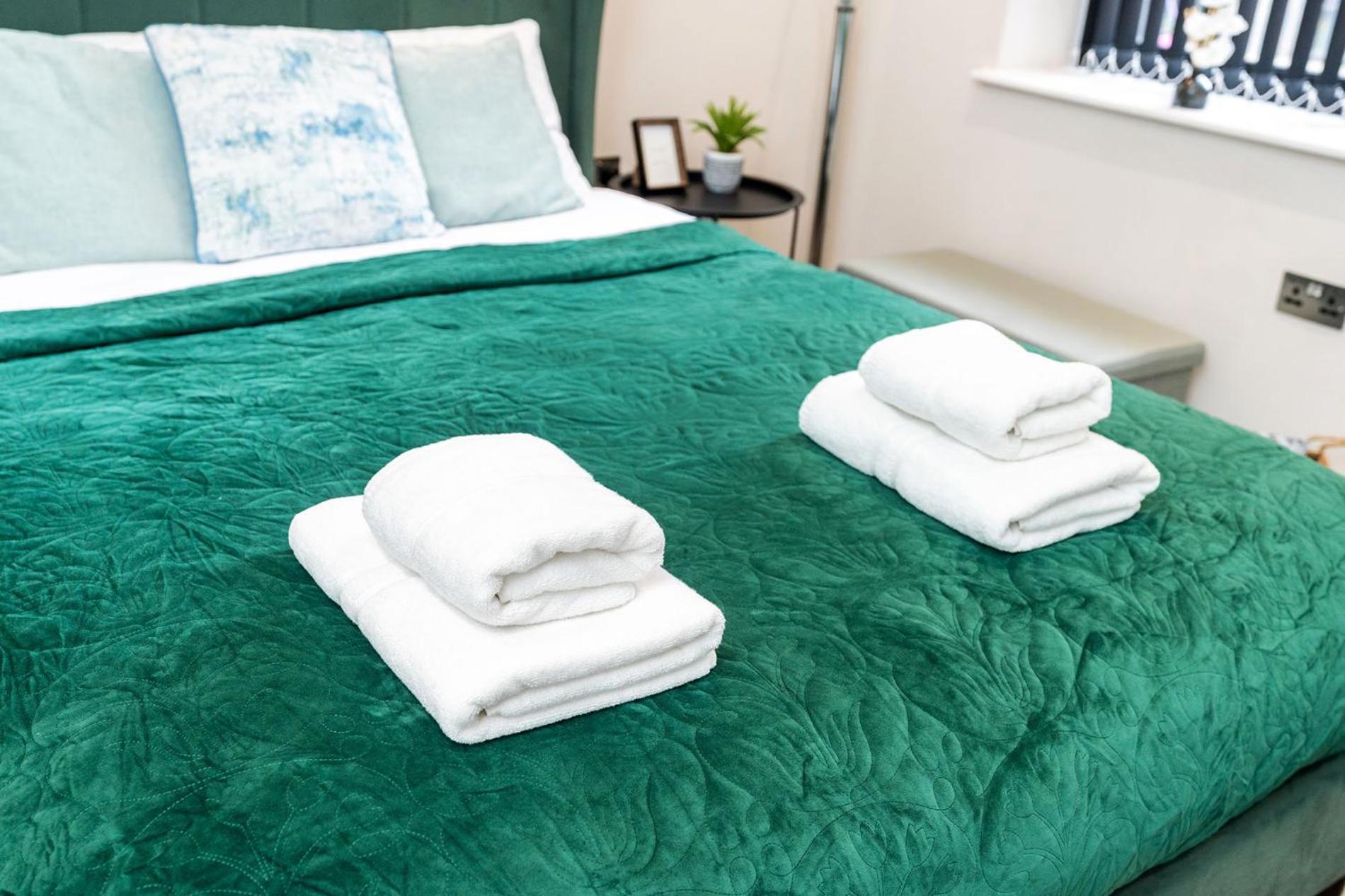 Beautiful Apartment & Central Location & King Size Bed Leeds  Luaran gambar